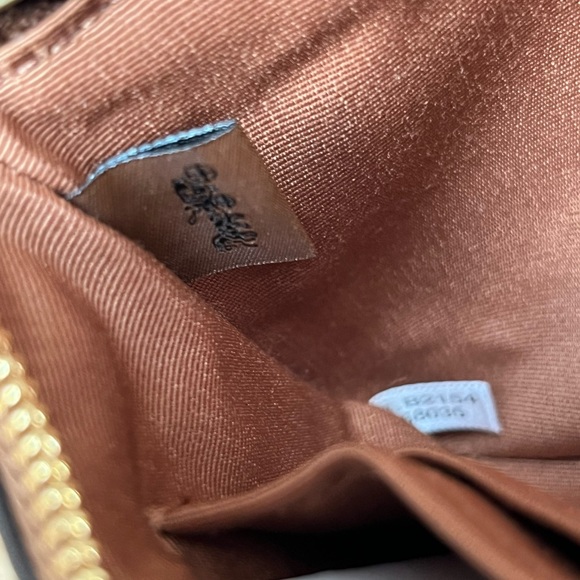 Coach wristlet🎈🎈 - Picture 6 of 6